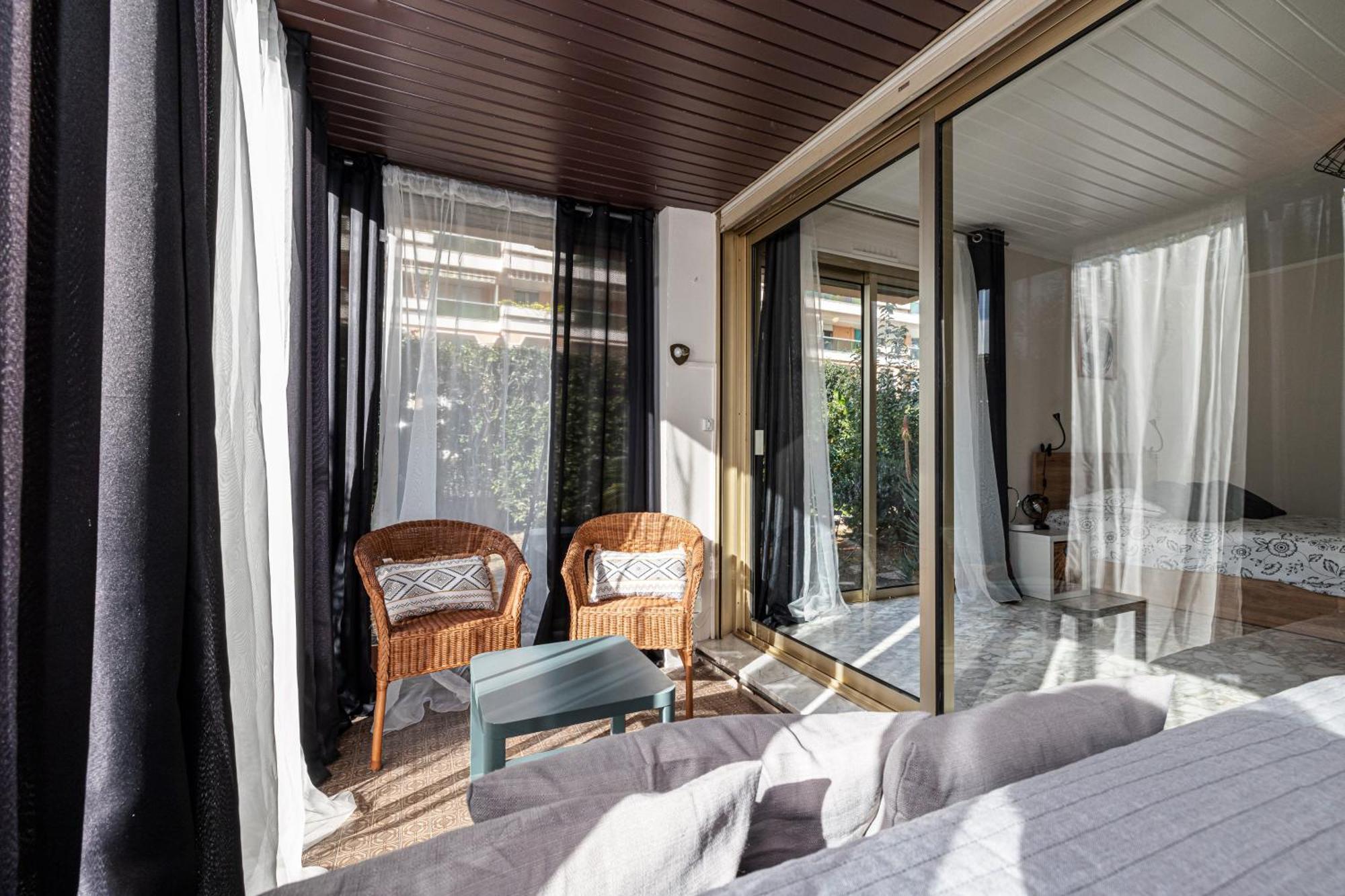 Appartement Le Globe Trotteur à Saint-Laurent-du-Var Extérieur photo