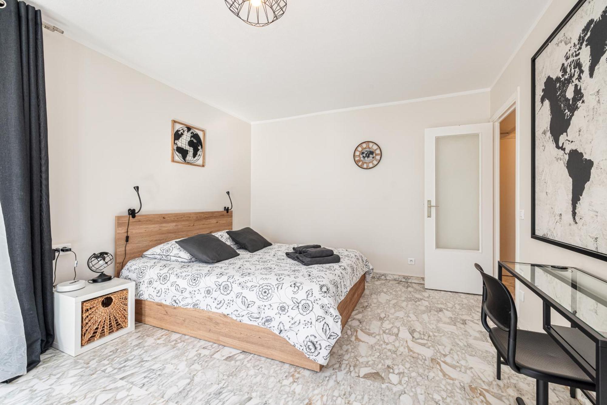 Appartement Le Globe Trotteur à Saint-Laurent-du-Var Extérieur photo